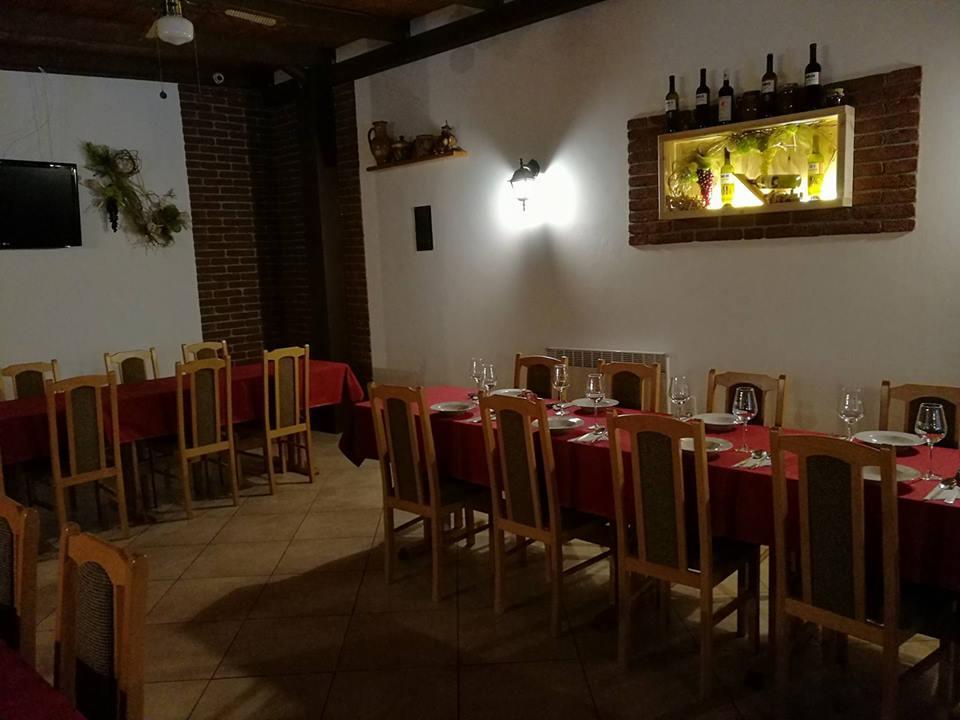 Penzion Kosik Tvrdonice Buitenkant foto